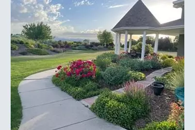 9055 Fieldcrest Ln, Longmont, CO 80503 - Photo 3