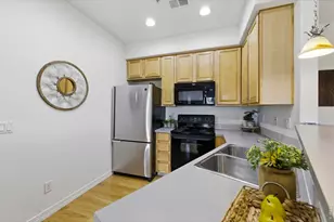 5220 Boardwalk Dr, Fort Collins, CO 80525 - Photo 9