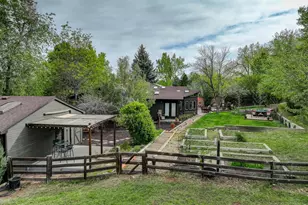 141 Ponderosa Dr, Boulder, CO 80303 - Photo 3