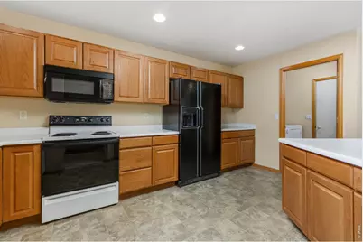 2002 35th Ave Ct, Greeley, CO 80634 - Photo 11