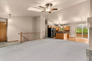 1071 Centennial Dr, Loveland, CO 80538 - Photo 7