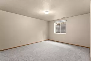 1071 Centennial Dr, Loveland, CO 80538 - Photo 33