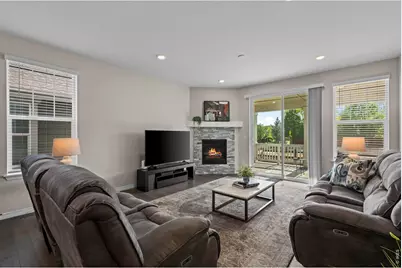 2381 Provenance St, Longmont, CO 80504 - Photo 11