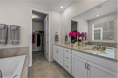 2381 Provenance St, Longmont, CO 80504 - Photo 21