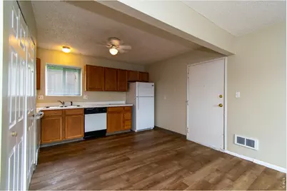 1931 Ross Ct, Fort Collins, CO 80526 - Photo 9