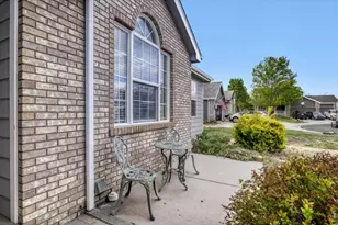 1012 Basin Ct, Windsor, CO 80550 - Photo 3
