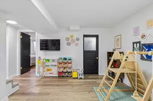 3696 Magnolia St, Denver, CO 80207 - Photo 17