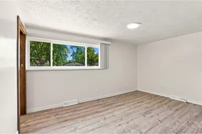 1119 Bross St, Longmont, CO 80501 - Photo 15