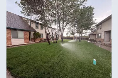 915 44th Ave Ct #2, Greeley, CO 80634 - Photo 1