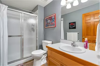 214 E Colorado Ave, Berthoud, CO 80513 - Photo 23