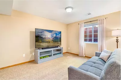 214 E Colorado Ave, Berthoud, CO 80513 - Photo 21