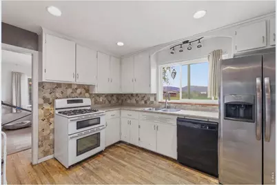 2919 Farview Dr, Fort Collins, CO 80524 - Photo 7