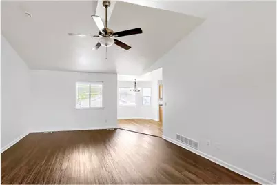 3932 Falcon Ln, Evans, CO 80620 - Photo 9
