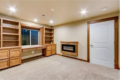 634 Del Carmen Dr, Fort Collins, CO 80524 - Photo 33