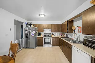 938 Kelly Pl, Longmont, CO 80501 - Photo 7