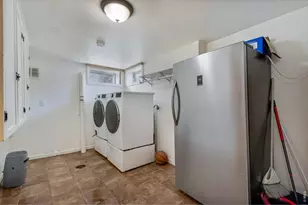 327 W Eisenhower Blvd, Loveland, CO 80537 - Photo 15