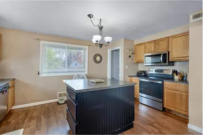 327 W Eisenhower Blvd, Loveland, CO 80537 - Photo 7