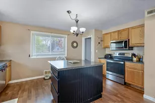 327 W Eisenhower Blvd, Loveland, CO 80537 - Photo 7