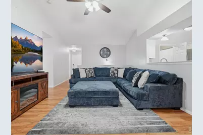515 E 29th Street Dr, Greeley, CO 80631 - Photo 7