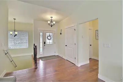 6123 W 8th St, Greeley, CO 80634 - Photo 5
