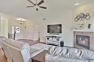 6123 W 8th St, Greeley, CO 80634 - Photo 9