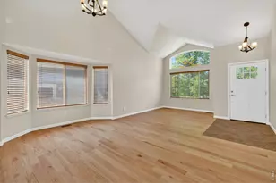 1106 Button Rock Dr, Longmont, CO 80504 - Photo 3