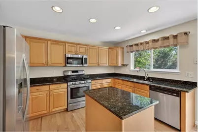 1106 Button Rock Dr, Longmont, CO 80504 - Photo 11