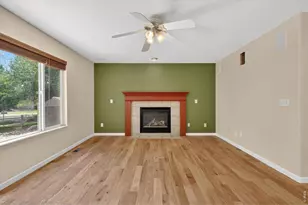 1106 Button Rock Dr, Longmont, CO 80504 - Photo 15