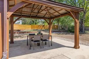 724 Hubbard Dr, Longmont, CO 80504 - Photo 23