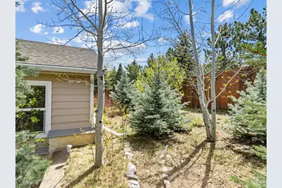 1820 Gray Hawk Ct, Estes Park, CO 80517 - Photo 3