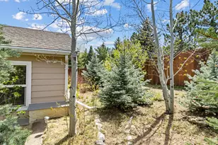 1820 Gray Hawk Ct, Estes Park, CO 80517 - Photo 3