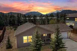 1820 Gray Hawk Ct, Estes Park, CO 80517 - Photo 5