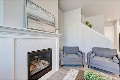 158 High Point Dr, Longmont, CO 80504 - Photo 9