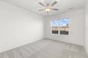 265 High Point Dr, Longmont, CO 80504 - Photo 9