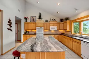 1180 Coyote Run, Estes Park, CO 80517 - Photo 9