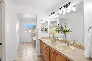 1633 Hallet Peak Dr, Longmont, CO 80503 - Photo 37
