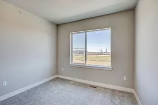 214 High Point Dr, Longmont, CO 80504 - Photo 21
