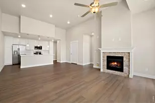 4260 Vulcan Crk Dr, Loveland, CO 80538 - Photo 7
