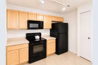 5255 Memphis St #921, Denver, CO 80239 - Photo 9