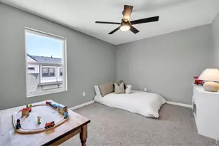 2718 Bear Spgs Cir, Longmont, CO 80503 - Photo 29