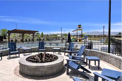 2718 Bear Springs Cir, Longmont, CO 80503 - Photo 43