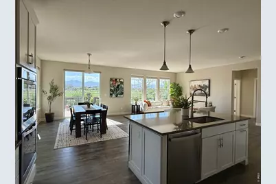 2113 Sicily Cir, Longmont, CO 80503 - Photo 7