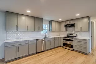 6314 Lake Dr, Longmont, CO 80503 - Photo 9