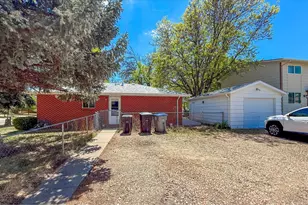 2051 Collyer St, Longmont, CO 80501 - Photo 35