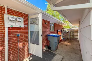 2051 Collyer St, Longmont, CO 80501 - Photo 31
