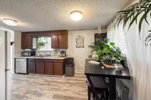 2051 Collyer St, Longmont, CO 80501 - Photo 7