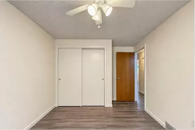 2051 Collyer St, Longmont, CO 80501 - Photo 5