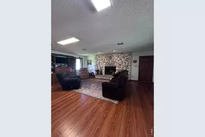 9718 County Road 3, Wiggins, CO 80654 - Photo 11