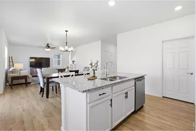 6807 Gateway Crossing St, Wellington, CO 80549 - Photo 9