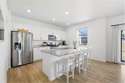 6807 Gateway Crossing St, Wellington, CO 80549 - Photo 11